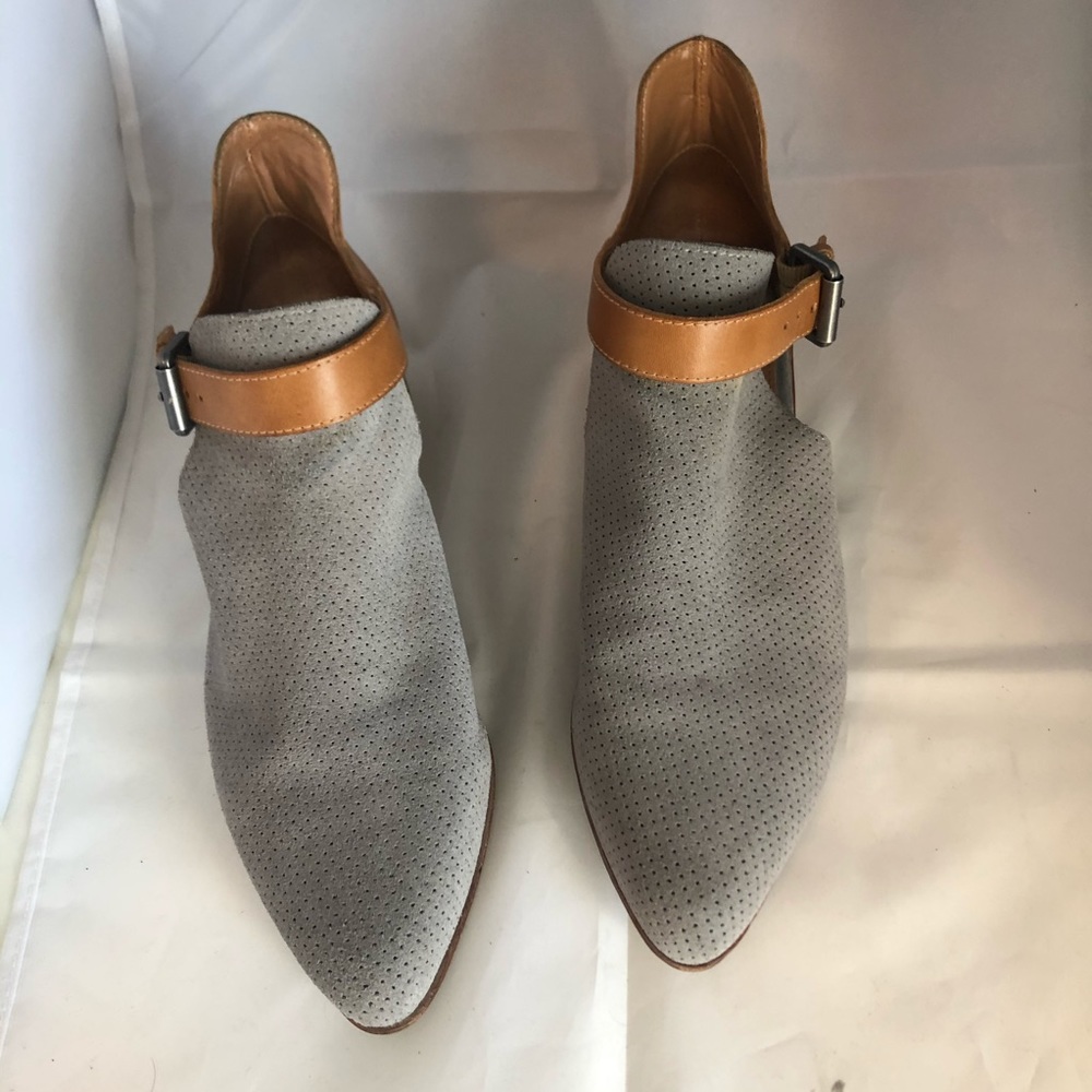 Steve Madden Shoe Boots. Size 7